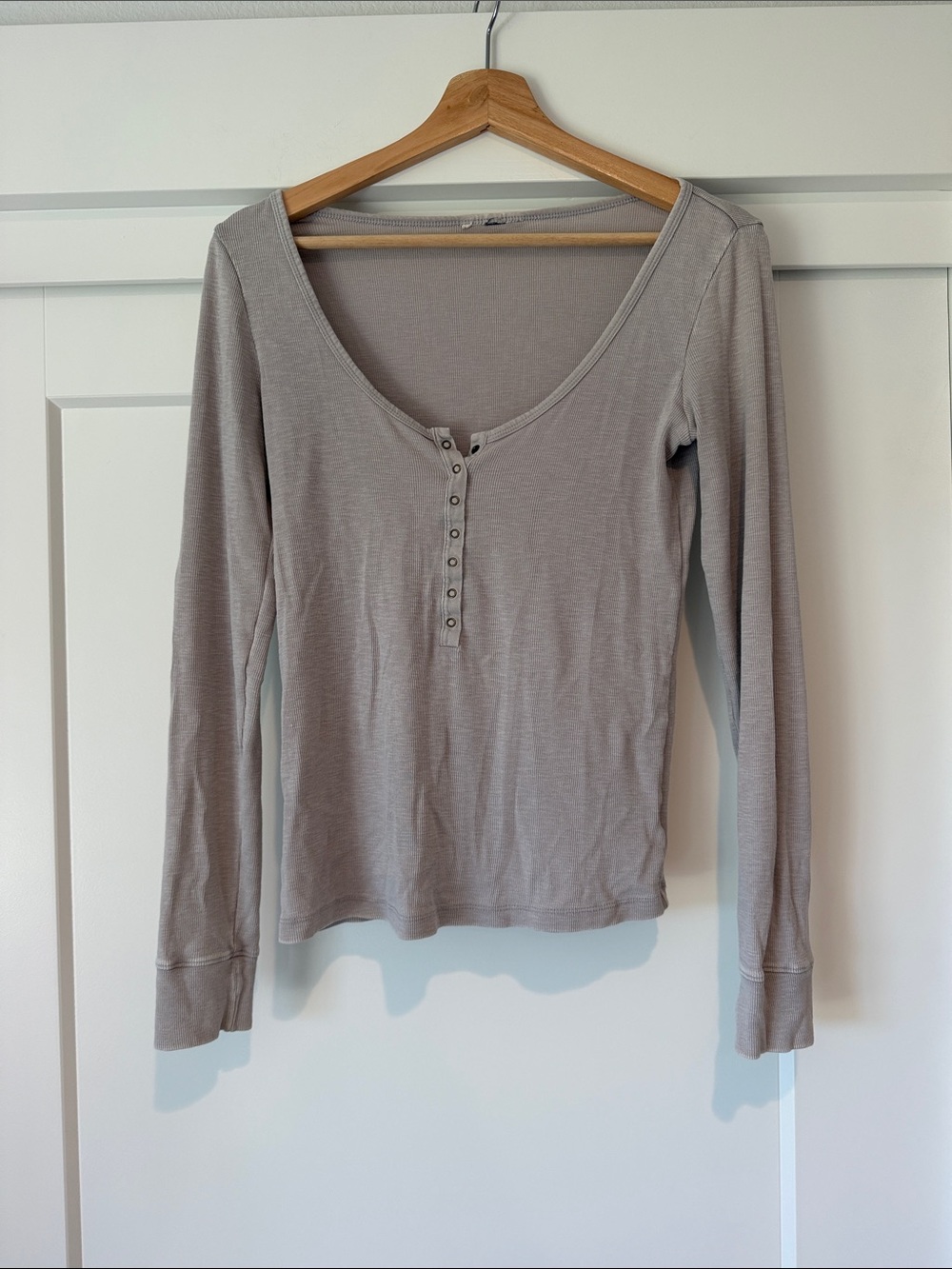 Target Women’s Long Sleeve Henley Top - Light Gray